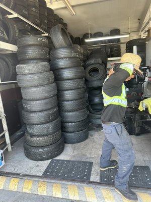 New used. Tires super cheap - We. Do Alaiment’s. Used. Tires. Brakes.  Mecanic service. Transmicion. Repeat.  Used. Tires new tires