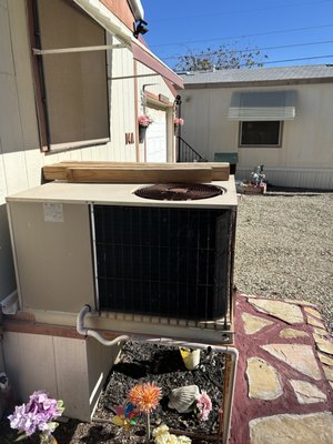HVAC Membership Inspection - Routine inspection of an older unit. During an HVAC maintenance we check the unit, filters, supplies, returns, and electrical systems to ensure the unit is working correctly and set for another season of keeping you home comfortable. HVAC Membership Inspection - Routine inspection of an older unit. During an HVAC maintenance we check the unit, filters, supplies, returns, and electrical systems to ensure the unit is working correctly and set for another season of keeping you home comfortable.