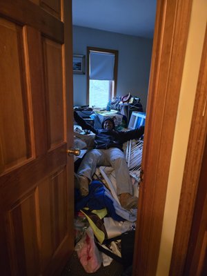 junk removal - Need to declutter your space? our junk removal service handles it all Furniture, appliances, electronics, and more. Sit back and watch as we clear the clutter! junk removal - Need to declutter your space? our junk removal service handles it all Furniture, appliances, electronics, and more. Sit back and watch as we clear the clutter!