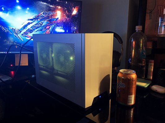 Game-n-Go - With a gaming rig like this, you're sure to shoot to the top of the rankings!