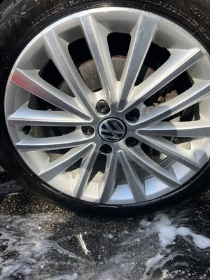 Wheels - deep tire cleaning Wheels - deep tire cleaning