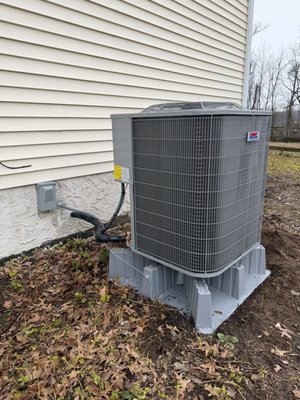 Heat Pump Replacement - We replaced an old inefficient Heat pump and air handler for a customer that had electric bills up in the $600+ range. We went with a high quality Heil System to provide not only lower electrical costs but super quiet operation and a long lasting solution that they will enjoy for years to come. Older systems like the one we replaced can be costing you upwards of 45% more on your electric bills as well as constant maintenance issues. Call or email today to set up a consultation to discuss your options on replacement of that old, outdated equipment.