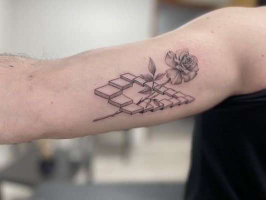 The tattoo experience - This client did an in person consultation where he explained his ideas to the artist thoroughly and the two came up with this amazing design.
Our goal at HeART SYNERGY Studios is to deliver a client and artist interaction that is focused on cooperation with one another to create more together.