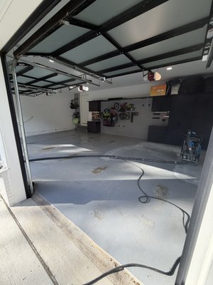 Premium Polyaspartic Garage Floor – McLean, VA - This 3-car garage in McLean, VA was completely transformed with a professional POLYSPARTIC  floor coating system. After thorough surface preparation and crack repair, we applied a beautiful polyaspartic coating for a clean, durable, high-quality finish. The final result speaks for itself!
