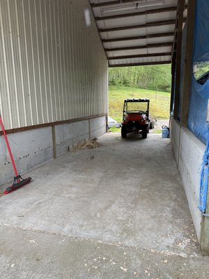 Covered Parking Space Clearout - We helped this customer clear out their covered parking space. Covered Parking Space Clearout - We helped this customer clear out their covered parking space.
