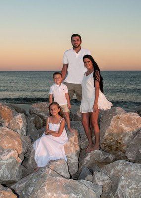Beach Photography - Create your own, unique art pieces with your family. We specialize in sunrise and sunset portraits. Call us today!