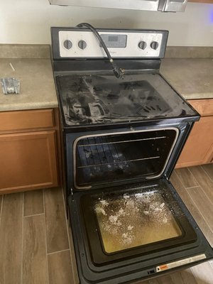 Oven Deep Clean - We did a deep cleaning of an oven to try making it look brand new!! Oven Deep Clean - We did a deep cleaning of an oven to try making it look brand new!!
