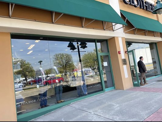 Commercial window cleaning - Commercial cleaning done right, We provide professional janitorial and cleaning services for retail stores, offices, and businesses. From floors and glass to high-traffic areas, we keep your business looking clean, fresh, and professional. Contact us for a free estimate! Commercial window cleaning - Commercial cleaning done right, We provide professional janitorial and cleaning services for retail stores, offices, and businesses. From floors and glass to high-traffic areas, we keep your business looking clean, fresh, and professional. Contact us for a free estimate!