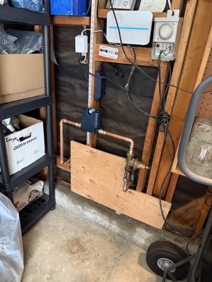 Moen automatic shut off valve installation - Moen automatic shut off valve installation in the garage Moen automatic shut off valve installation - Moen automatic shut off valve installation in the garage