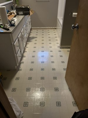 Bathroom remodel - This was a bathroom remodel we have done and customer loved it Bathroom remodel - This was a bathroom remodel we have done and customer loved it