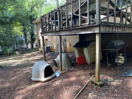 Windows painted - This was a deck that was rotting, customers wanted it fixed.
Job went just as intended. Windows painted - This was a deck that was rotting, customers wanted it fixed.
Job went just as intended.