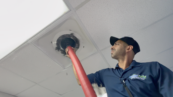Air Duct Cleaning - Improve your indoor air quality and HVAC efficiency with Phoenix Kwik Dry’s professional air duct cleaning services. We remove dust, allergens, pet dander, and debris from your ductwork throughout Maricopa County AZ – helping your home stay cleaner, healthier, and more energy-efficient.