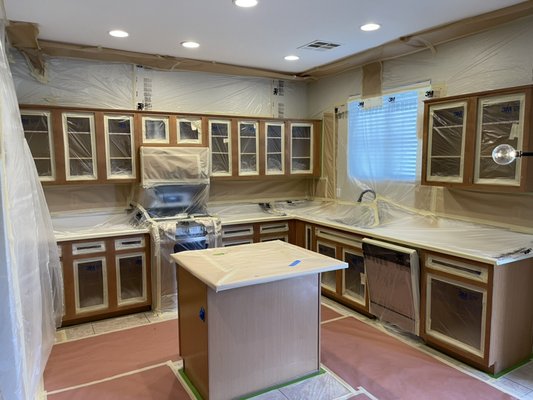 Newly cabinets refinished - Nothing but the best ! Newly cabinets refinished - Nothing but the best !
