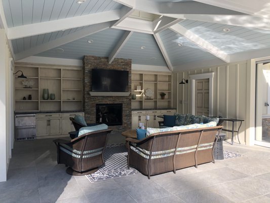 Woodside Outdoor space - Exterior Outdoor living space in woodside Woodside Outdoor space - Exterior Outdoor living space in woodside