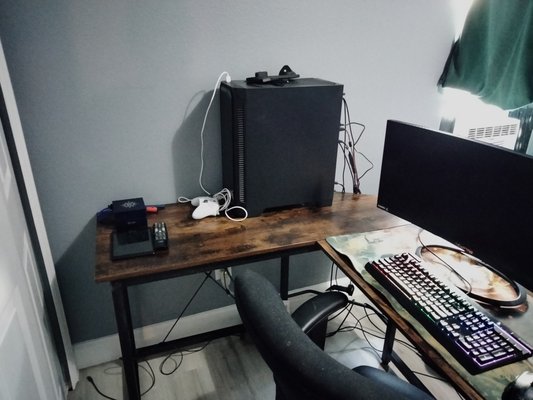 Room decluttering - Give yourself the house you’ve always wished you had. You’ve already got it! It’s hidden underneath all your stuff Room decluttering - Give yourself the house you’ve always wished you had. You’ve already got it! It’s hidden underneath all your stuff