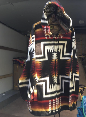 Southwestern Blankets & Rugs - We offer some of the most beautiful and long lasting Southwestern Rugs & Blankets! Come in and see our collection. Southwestern Blankets & Rugs - We offer some of the most beautiful and long lasting Southwestern Rugs & Blankets! Come in and see our collection.