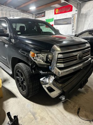 Toyota Tundra - We fixed frame, front bumper, and right fender, and repainted back to factory condition on this 2021 Toyota Tundra. (Before and after) Toyota Tundra - We fixed frame, front bumper, and right fender, and repainted back to factory condition on this 2021 Toyota Tundra. (Before and after)