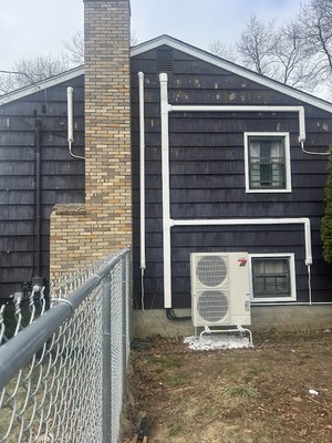 Seamless Ductless Comfort Installation - This ductless installation was performed for a modern home looking for efficient heating and cooling solutions. The system was carefully integrated into the space, ensuring comfort year-round with minimal visual impact. We made sure that the setup complemented the home’s aesthetic while delivering reliable, energy-efficient climate control.