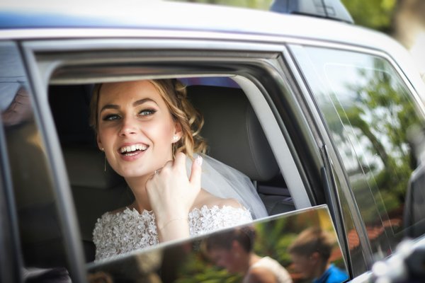 Wedding Vehicles - One stop for all your transportation needs. Wedding day Limos, party buses, honeymoon airport transfers & transportation for your guests to and from the venue, we are here to individualize your special day ! Wedding Vehicles - One stop for all your transportation needs. Wedding day Limos, party buses, honeymoon airport transfers & transportation for your guests to and from the venue, we are here to individualize your special day !