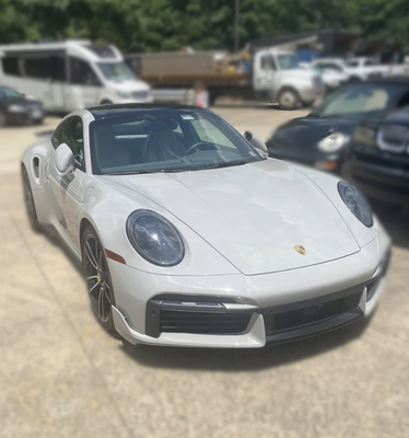 Maintenance & Oil Change - - Oil change 
- Oil filter replacement 
- Scheduled maintenance 
- Fluid inspection 
- Vehicle health check