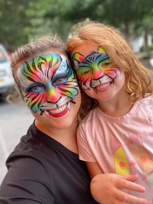 Event Entertainment - Awesome face painting and balloon twisting for any event! Event Entertainment - Awesome face painting and balloon twisting for any event!