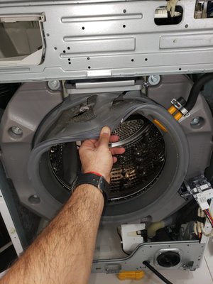 LG washer / dryer combo. - LG washer / dryer combo unit.
Customer initially called with a burning smell in the unit. LG washer / dryer combo. - LG washer / dryer combo unit.
Customer initially called with a burning smell in the unit.