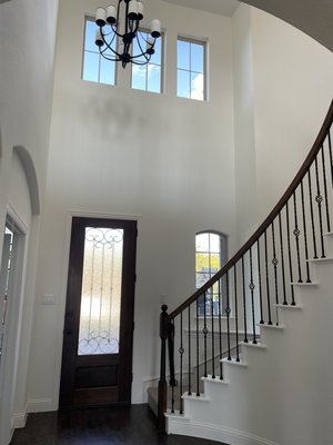 Van Alstyne - Color change in beautiful Van Alstyne Tx. Home owner wanted to change wall and ceiling color. Gave the home a great modern look! Also painted the Stone on the chimney a Pure White! Van Alstyne - Color change in beautiful Van Alstyne Tx. Home owner wanted to change wall and ceiling color. Gave the home a great modern look! Also painted the Stone on the chimney a Pure White!