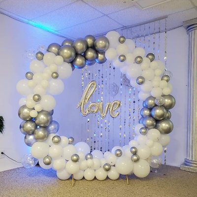 Anniversaries - We hosted this beautiful couple's anniversary party! Here are a few pictures of the decoration we had created!