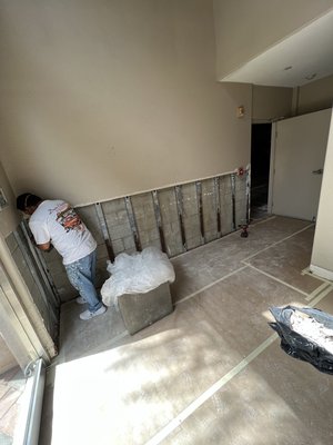 Drywall repair and replace because water damage , interior painting in comercial building - Hollywood building comercial service Drywall repair and replace because water damage , interior painting in comercial building - Hollywood building comercial service