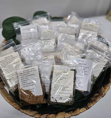 All About the Herbs! - LuxCherie Stuff offers an array of dried herbs, roots, flowers, seeds, and resins; as well as an array of handmade herbal products.
