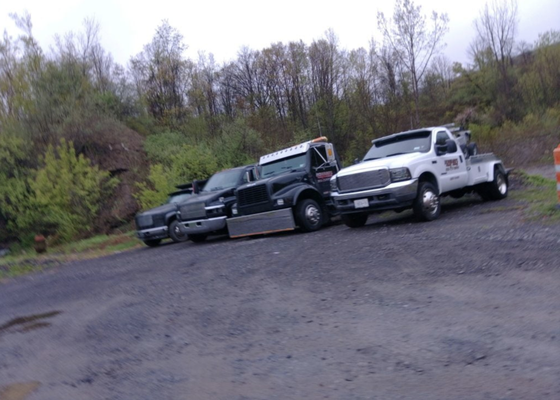 24/7 Towing! - Whether you need heavy-duty towing, recovery, or roadside assistance, Howard's Heavy Towing and Recovery is the company to call. We have years of experience in the industry, and our reputation for providing quality service and customer satisfaction is second to none. When you choose us, you can rest assured that you're in good hands. Review our full list of services for more information. 24/7 Towing! - Whether you need heavy-duty towing, recovery, or roadside assistance, Howard's Heavy Towing and Recovery is the company to call. We have years of experience in the industry, and our reputation for providing quality service and customer satisfaction is second to none. When you choose us, you can rest assured that you're in good hands. Review our full list of services for more information.