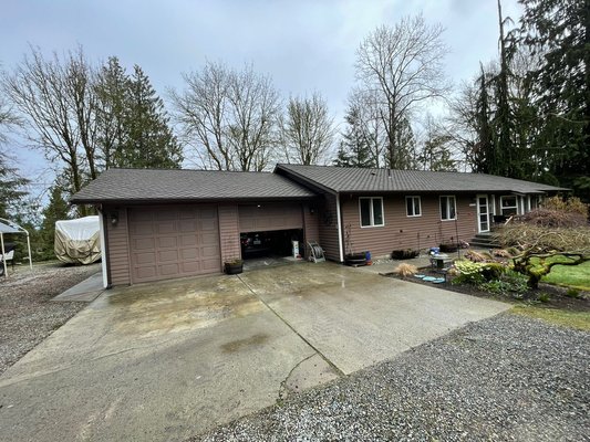 Gutter & Gutter guards and Downspouts - We install 5″ K-style gutters. K-style gutters (also called ogee gutters) are one of the most common types of gutter systems. Seamless gutters don’t have joints, fasteners or other openings that let in water and debris. A major benefit of seamless gutters is that they can be extruded right at the job site to exact lengths, ensuring a perfect fit. Gutter & Gutter guards and Downspouts - We install 5″ K-style gutters. K-style gutters (also called ogee gutters) are one of the most common types of gutter systems. Seamless gutters don’t have joints, fasteners or other openings that let in water and debris. A major benefit of seamless gutters is that they can be extruded right at the job site to exact lengths, ensuring a perfect fit.