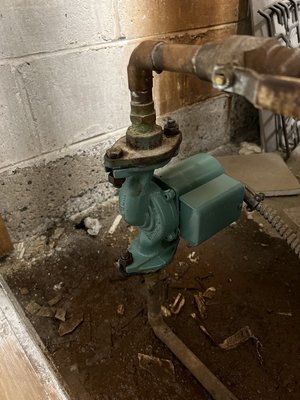 Installation of Recirculating Pump - Bronx Homeowner called in with an indoor plumbing emergency recirculating pump that caused a major leak.
Fenix Pipe installed a new one upon customer's request. We can assist you with any replacement, installation or renovation you might have on your property. Call us to learn more! Installation of Recirculating Pump - Bronx Homeowner called in with an indoor plumbing emergency recirculating pump that caused a major leak.
Fenix Pipe installed a new one upon customer's request. We can assist you with any replacement, installation or renovation you might have on your property. Call us to learn more!