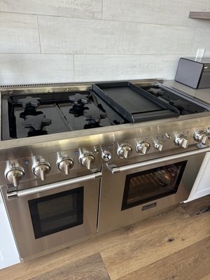 Gas range rapair - This customer was having a tough time with her Thermador gas range — the oven wouldn’t heat up, one of the knobs had broken off, and a burner kept sparking nonstop, which was driving her crazy. During our diagnostic, we discovered that three parts needed replacement. Luckily, we had all of them in stock and were able to complete the repair on the spot. It took about three hours, but in the end the range was working like new. The most important part? The customer was happy — and when our clients are happy, so are we. Gas range rapair - This customer was having a tough time with her Thermador gas range — the oven wouldn’t heat up, one of the knobs had broken off, and a burner kept sparking nonstop, which was driving her crazy. During our diagnostic, we discovered that three parts needed replacement. Luckily, we had all of them in stock and were able to complete the repair on the spot. It took about three hours, but in the end the range was working like new. The most important part? The customer was happy — and when our clients are happy, so are we.