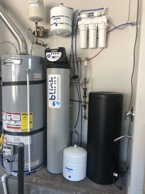 Whole House Water Softener+Filtration, RO Purification & Leak Detection System. - This home was pre-plumbed for a whole house Water Softener+Filtration system. A 5-stage conventional Reverse Osmosis water purification system was also installed & mounted on the wall in the garage saving space under the kitchen sink. This package also came with a whole home leak detection system by FLO that does not require any sensors but can detect leaks as small as one drop per minute. Whole House Water Softener+Filtration, RO Purification & Leak Detection System. - This home was pre-plumbed for a whole house Water Softener+Filtration system. A 5-stage conventional Reverse Osmosis water purification system was also installed & mounted on the wall in the garage saving space under the kitchen sink. This package also came with a whole home leak detection system by FLO that does not require any sensors but can detect leaks as small as one drop per minute.
