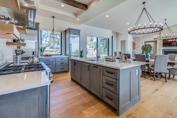 Kitchen Remodeling Los Angeles, CA. - Two tone shaker style kitchen remodeling with white countertops, and herringbone tile as a backsplash.
Stainless steel appliances, stainless steel faucets. Kitchen Remodeling Los Angeles, CA. - Two tone shaker style kitchen remodeling with white countertops, and herringbone tile as a backsplash.
Stainless steel appliances, stainless steel faucets.