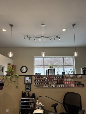 Replacement of pendant lights in a hair salon. - Pendant light replacement/installation in a hair salon. Replacement of pendant lights in a hair salon. - Pendant light replacement/installation in a hair salon.