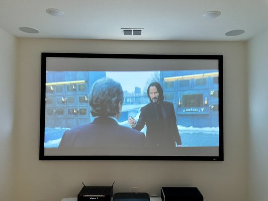 5.1 surround sound system, projector, projector screen installation. - 5.1 surround sound system, projector, projector screen installation.