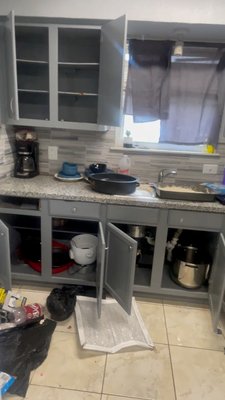 Kitchen Clean Out in Humble, texas. - A new homeowner in Humble, Texas, was dealing with a kitchen full of old pots, expired food, and clutter. Handymen Junk Removal came to the rescue, clearing out all the junk and leaving the kitchen spotless and ready for a fresh start!
