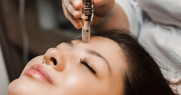 Microdermabrasion & Hydraderm - Smooth, glowing skin starts here. Microderm + hydraderm exfoliate, hydrate, and help fade light scarring, discoloration, and sun damage. Come see why this is our most popular treatment at Spavia Park Meadows! Microdermabrasion & Hydraderm - Smooth, glowing skin starts here. Microderm + hydraderm exfoliate, hydrate, and help fade light scarring, discoloration, and sun damage. Come see why this is our most popular treatment at Spavia Park Meadows!