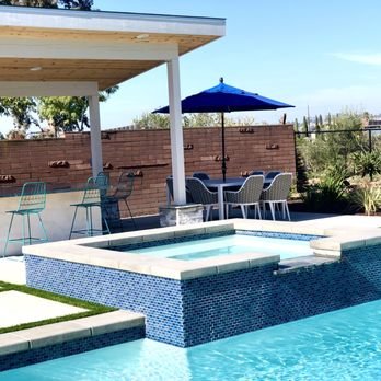 Expert Custom Pool Design - Starting from the initial design consultation and extending to the final design, we lead you through the hardscape layout, material selection, planting plan, and softscape choices. Our goal is to deliver each homeowner a distinctly elegant design tailored to meet the specific requirements of their space.