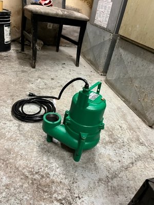 Commercial Pump Replacement - Pumps burnt out in this old girl. Burning the midnight oil to get this job wrapped up before the chefs come back in the morning