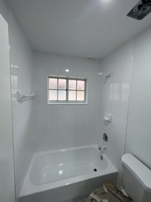 Some pictures of our projects - Ugly or color fading tubs?

Remodel via refinish: (5) year warranty                  Do you have ?
Cracked
Rusted
color fading tubs
counter tops
Don't Replace , Reglaze It!
Www.Bathtubsmaster.com
786-329-0271
fully licensed and insured
Residential and commercial