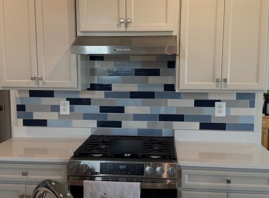 Kitchen - With 26 years of experience as a tile and flooring contractor, MS Custom Tile specializes in custom tile installation and design to ensure our projects are completed to our liking and requirements and total customer satisfaction. We use only high-quality materials to achieve lifelong durability and performance.