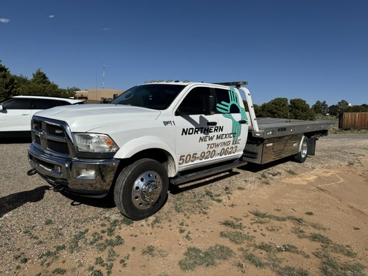 Northern New Mexico Towing - We provide towing services, jumpstart, lockout, tire change, winch out, off road recovery’s , state to state , long distance towing and transport , ev services we can do any job at any time , great prices and fast response times . Northern New Mexico Towing - We provide towing services, jumpstart, lockout, tire change, winch out, off road recovery’s , state to state , long distance towing and transport , ev services we can do any job at any time , great prices and fast response times .