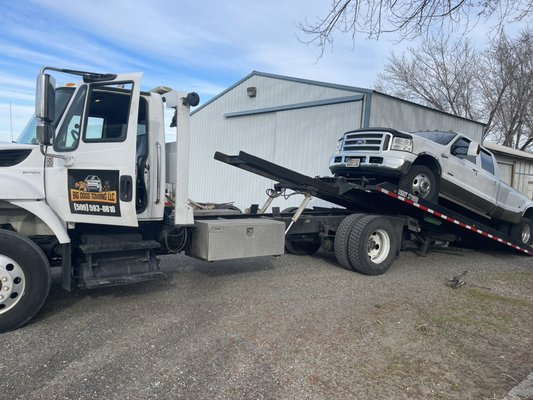 Towing a 3500 super duty - We are a licensed towing company. Are truck are insured
We are ready to transport your truck safely! Towing a 3500 super duty - We are a licensed towing company. Are truck are insured
We are ready to transport your truck safely!