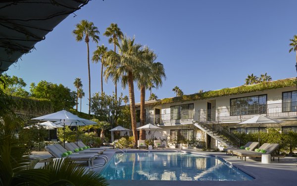 Descanso Resort. Palms Springs premier Men's Resort - Unwind & relax. Let us take care of the rest!