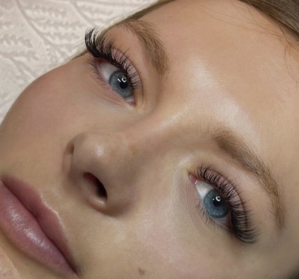 Eyelash extensions - Our lashes are 100% non-damaging and are applied using only professional, sterilized lash equipment. Eyelash extensions - Our lashes are 100% non-damaging and are applied using only professional, sterilized lash equipment.