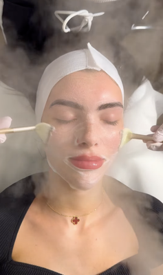 Hydrafacial - The ultimate, all-inclusive HydraFacial experience. This advanced treatment begins with lymphatic drainage to detoxify and reduce puffiness, followed by deep cleansing, exfoliation, and hydration. Includes dermaplaning and a targeted mask, along with a customized booster serum and LED light therapy for maximum correction and glow. Perfect for a full reset and total skin rejuvenation. ✨ Hydrafacial - The ultimate, all-inclusive HydraFacial experience. This advanced treatment begins with lymphatic drainage to detoxify and reduce puffiness, followed by deep cleansing, exfoliation, and hydration. Includes dermaplaning and a targeted mask, along with a customized booster serum and LED light therapy for maximum correction and glow. Perfect for a full reset and total skin rejuvenation. ✨