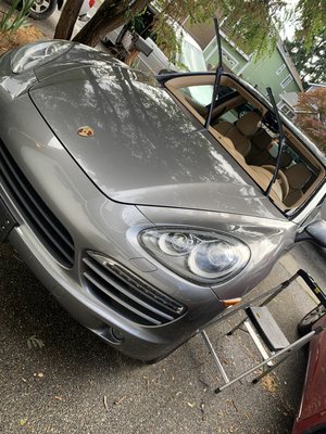 TWO BROTHERS AUTO GLASS - Windshield Replacement TWO BROTHERS AUTO GLASS - Windshield Replacement